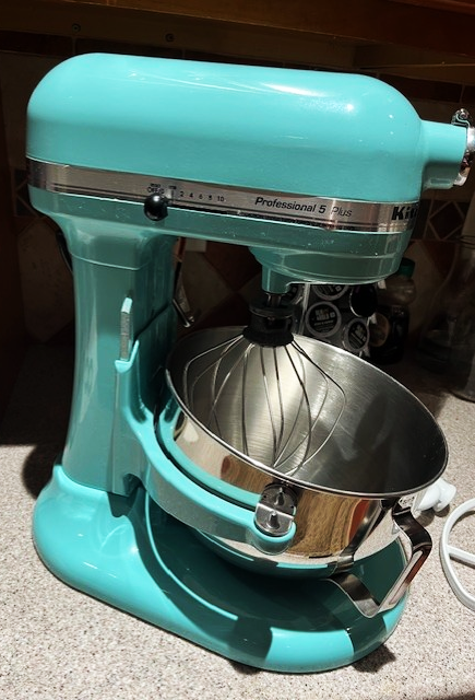 Professional 5™ Plus Series 5 Quart Bowl-Lift Stand Mixer - SewTrain